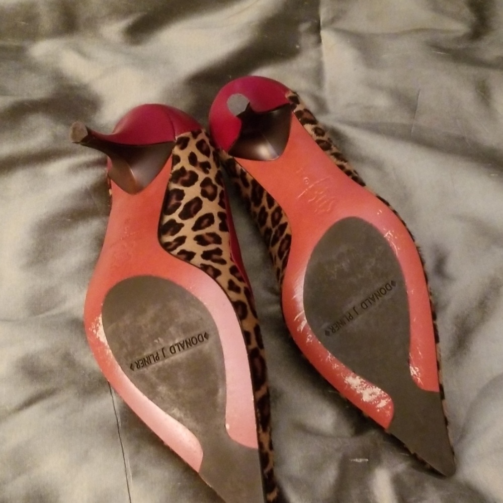 Shoes - Picture 3 of 6